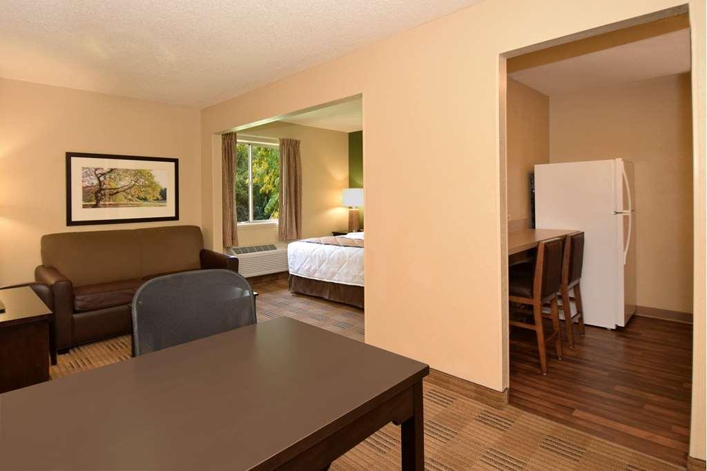 Extended Stay America Select Suites - Madison - Old Sauk Rd Room photo