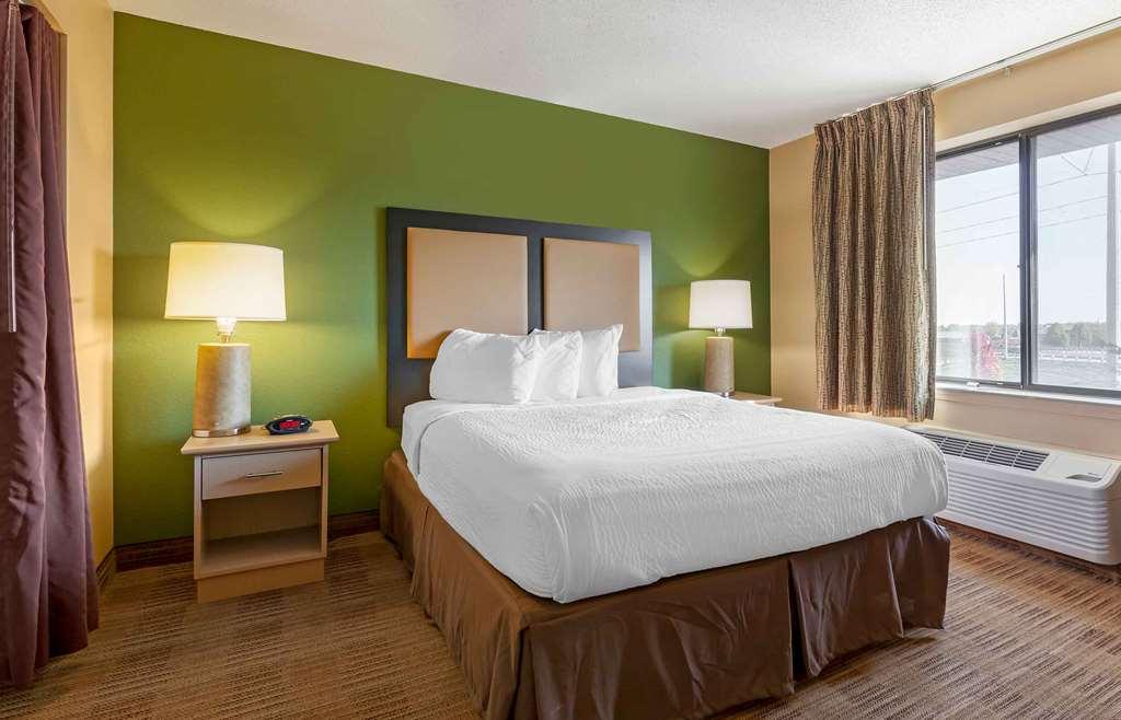 Extended Stay America Select Suites - Madison - Old Sauk Rd Room photo
